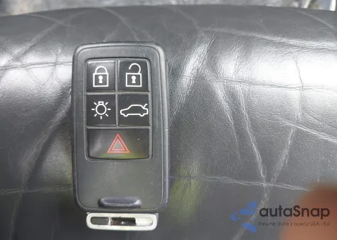 2008 Volvo Xc70 3.2 z USA, uszkodzony, nr VIN YV4BZ982681018630